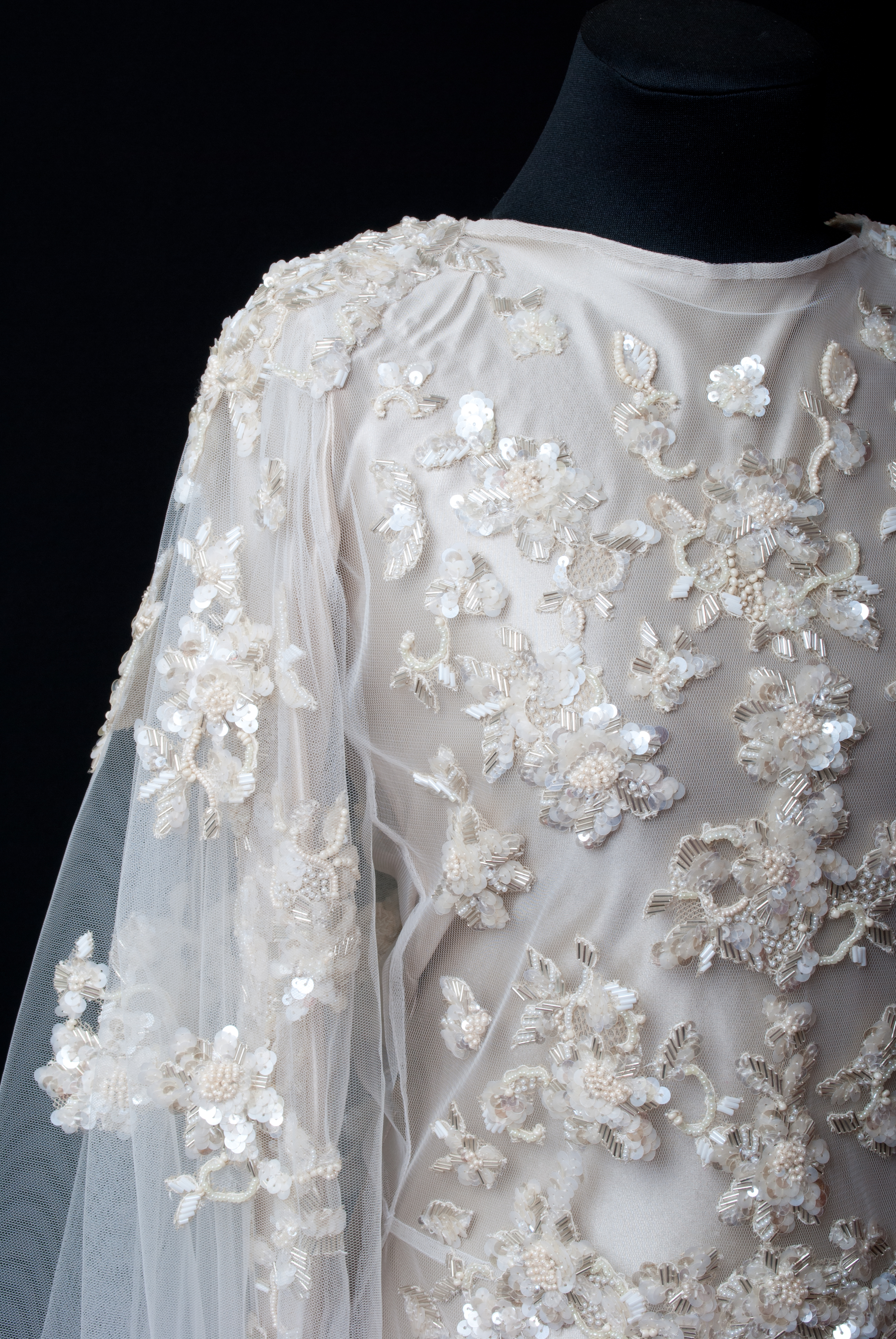 White flowers with gold elements